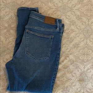 NWOT Madewell jeans.